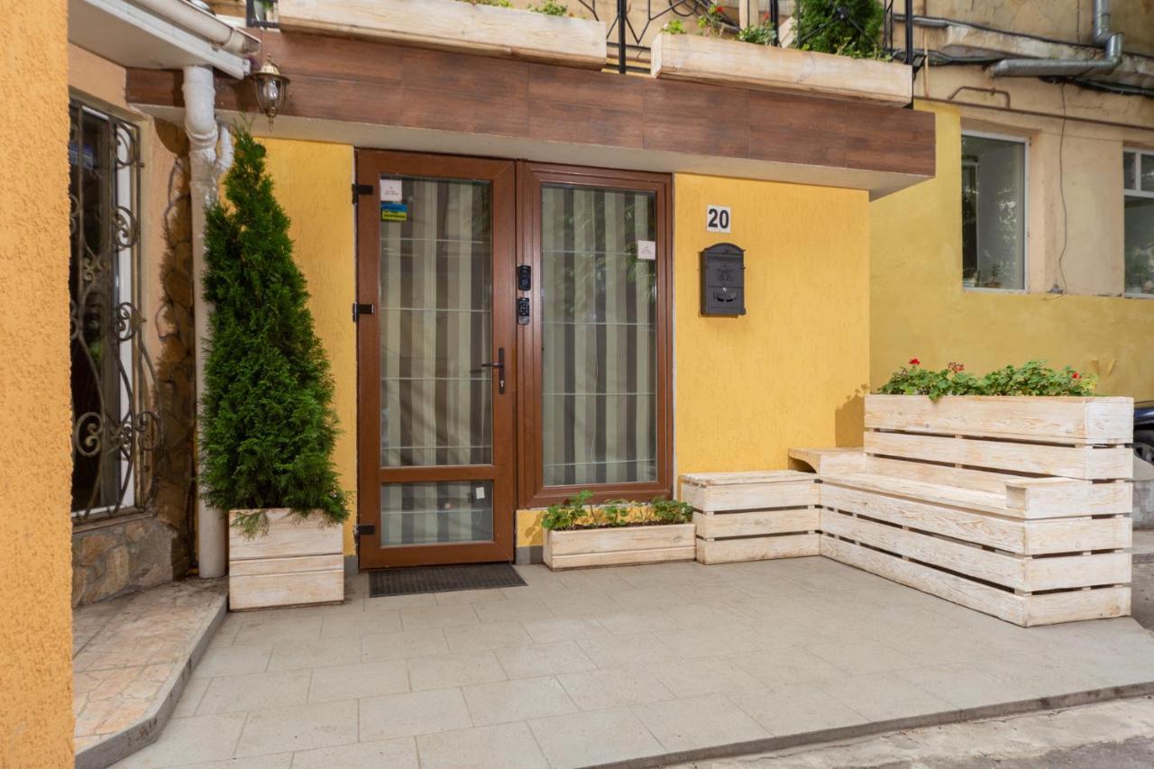 Трирівневий Лофт Із Спальнею-Укриттям Self Check-In 247 Odesa Exterior foto